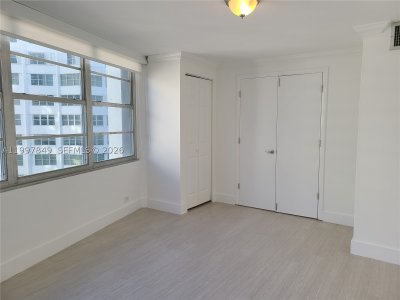 Aluguel de apartamento no Four Ambassadors 1207