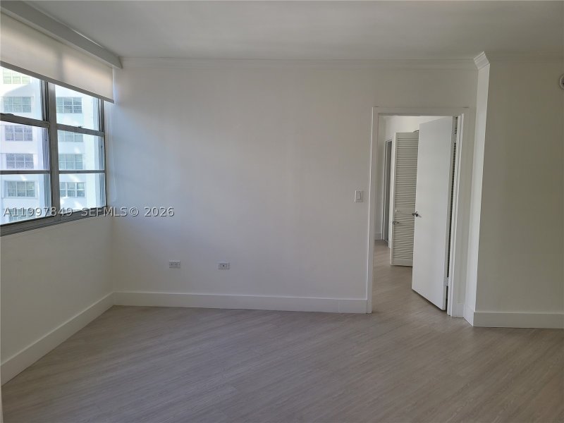 Apartment for rent at Four Ambassadors 1207