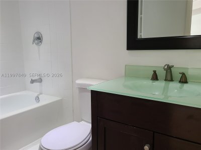 Aluguel de apartamento no Four Ambassadors 1207