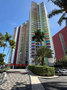 Villa Regina Apt #406