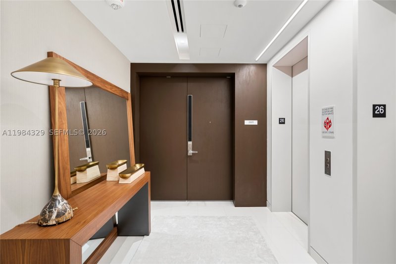 Alquiler de apartamento en Aston Martin Residences 2601E