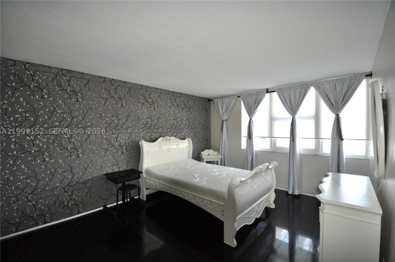 Apartment for rent at Parker Plaza Estates 803