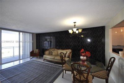 Aluguel de apartamento no Parker Plaza Estates 803