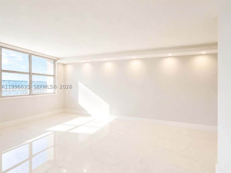 Alquiler de apartamento en Bayshore Place 702E