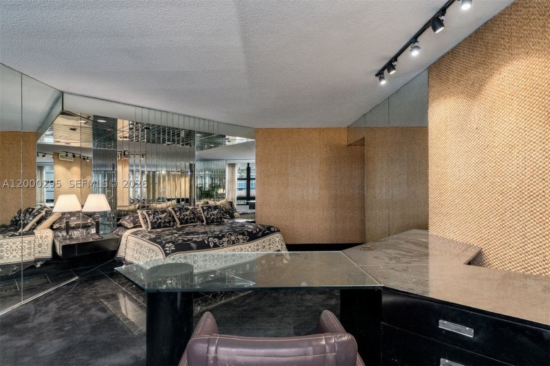Condo for sale at Tower House 304