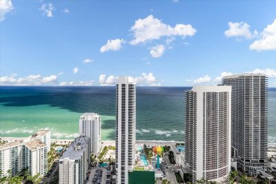 Comprar apartamento en Hyde Beach House R1102