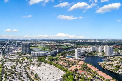 Comprar apartamento en Hyde Beach House R1102
