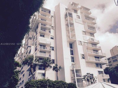 Brickell Biscayne Apt #8L