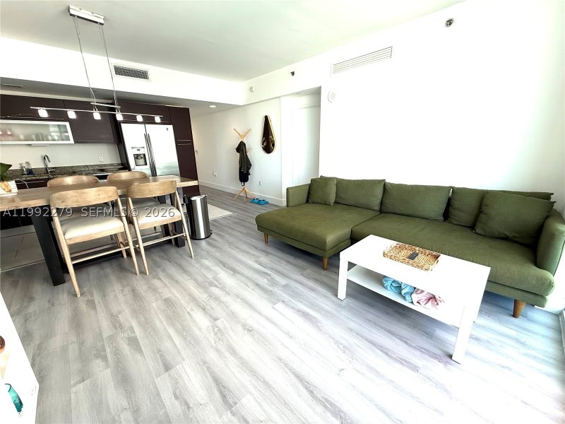 Comprar apartamento no The Plaza Tower I 2706