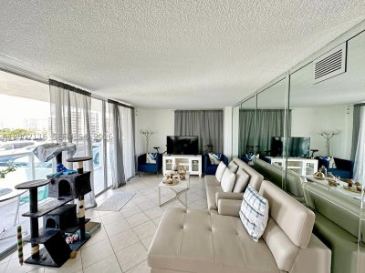 Comprar apartamento en Hallmark of Hollywood 305