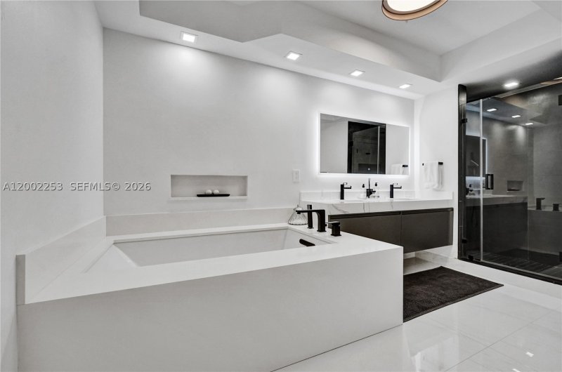 Apartment for rent at Hamptons West 1503