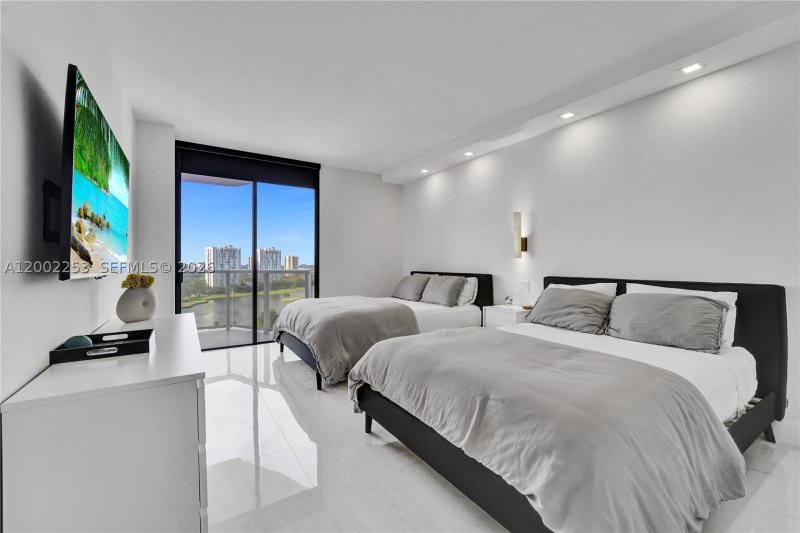 Apartment for rent at Hamptons West 1503