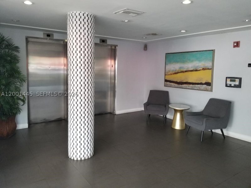 Condo for sale at Lincoln Towers A301