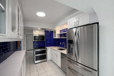 Comprar apartamento en Palms of Key Biscayne 3C