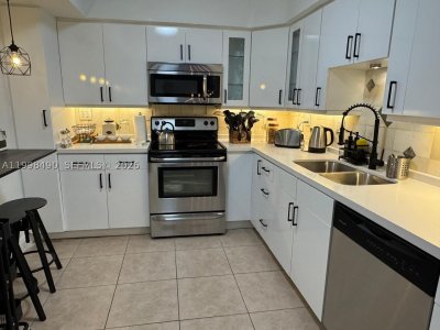 Alquiler de apartamento en Mystic Pointe 300 910