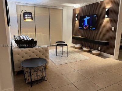 Mystic Pointe 300 Apt #910