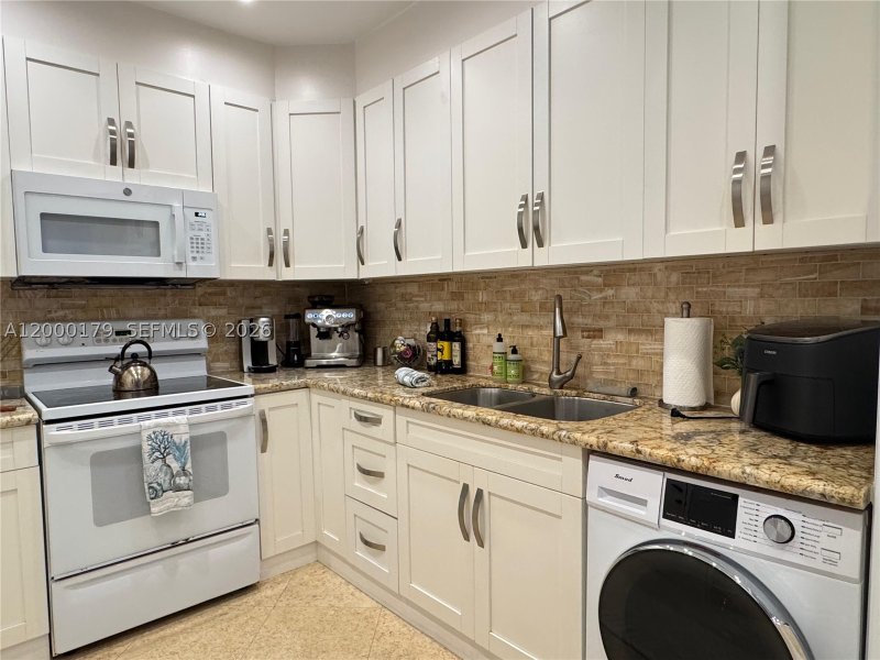 Alquiler de apartamento en The Plaza Bal Harbour ph 20