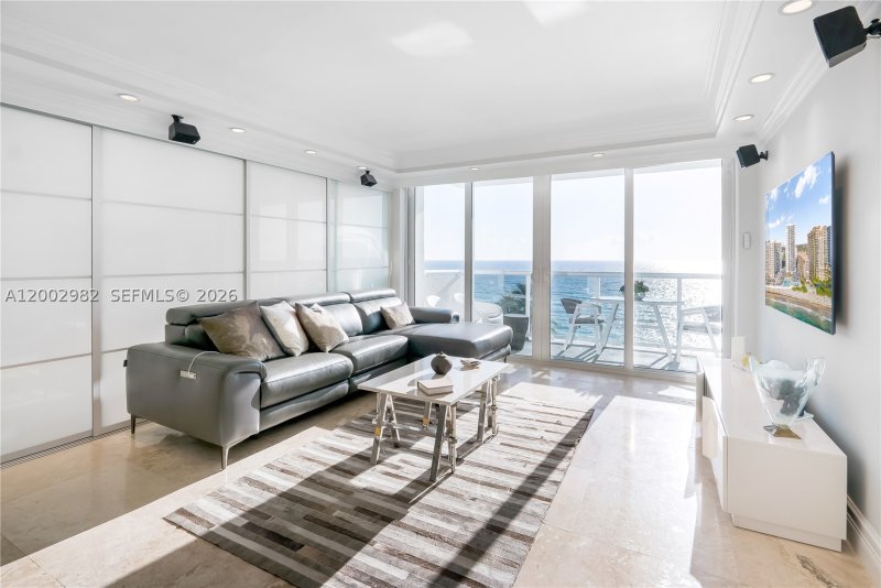 Apartment for rent at Parker Tower 606
