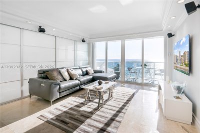 Aluguel de apartamento no Parker Tower 606