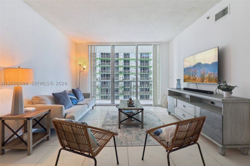 Property photo # 6