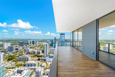 Comprar apartamento no Elysee Miami 4802