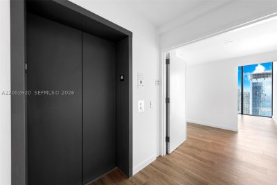 Comprar apartamento no Elysee Miami 4802