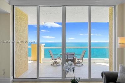 Alquiler de apartamento en Acqualina Resort & Spa 2702