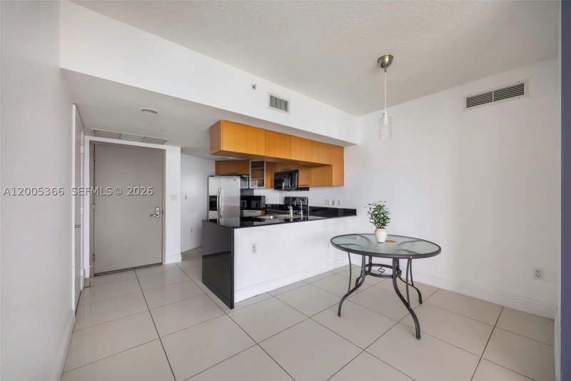 Condo for sale at Opera Tower 3801