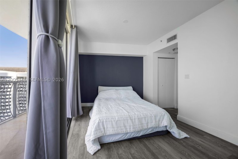 Condo for sale at Opera Tower 3801