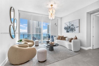 Alquiler de apartamento en Aurora 1002
