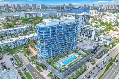 Aurora Apt #1002