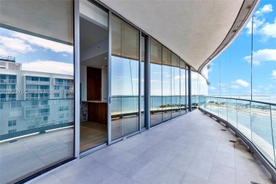 Comprar apartamento no Una Residences at Brickell 803