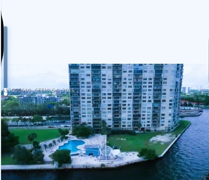 Apartment for rent at Jockey Club 1815
