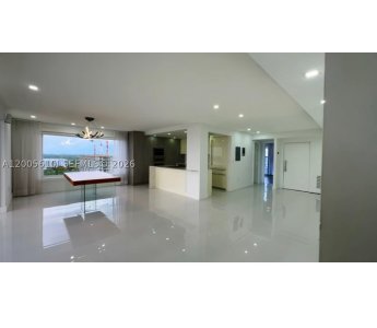 Aluguel de apartamento no Jockey Club 1815