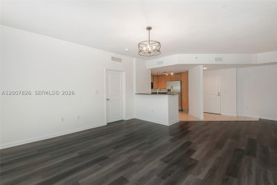 Comprar apartamento no 360 Condominium West 703