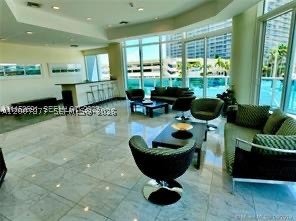 Aluguel de apartamento no The Bridgewater 1005