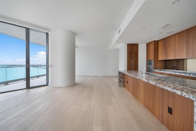 Una Residences at Brickell Apt #1904
