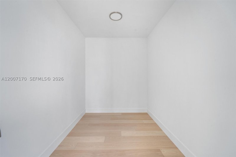 Apartment for rent at Una Residences at Brickell 1904