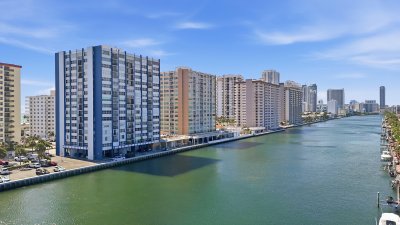 Comprar apartamento en Trafalgar Towers 303