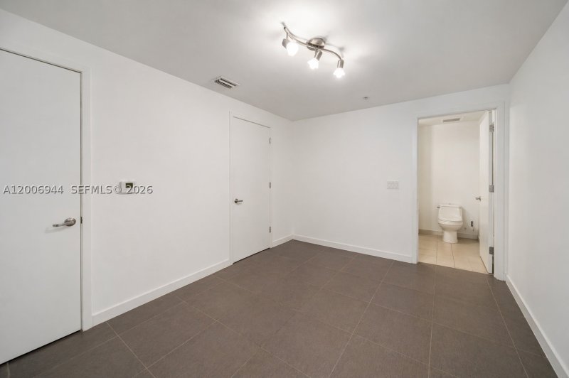 Alquiler de apartamento en Midtown Miami 4 M0308