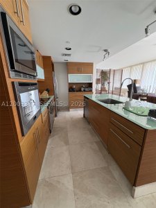 Comprar apartamento no Mei Miami Beach Condo 708