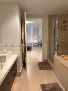 Comprar apartamento no Mei Miami Beach Condo 708