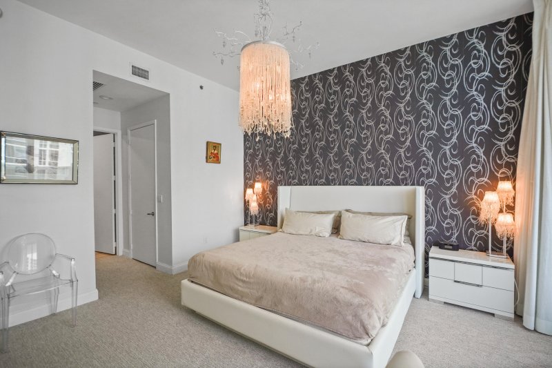 Comprar apartamento no Trump Tower Two 3902
