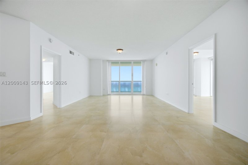 Comprar apartamento no La Perla 3802
