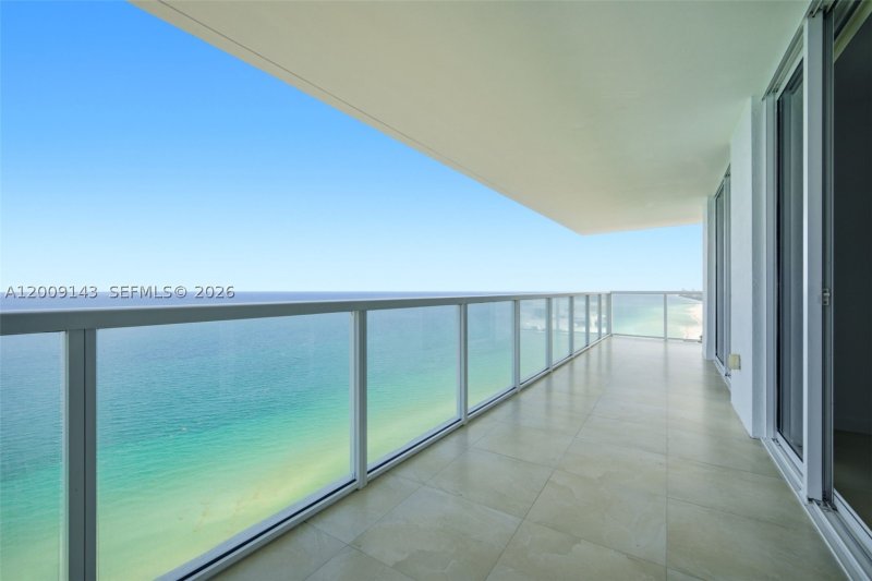 Comprar apartamento no La Perla 3802