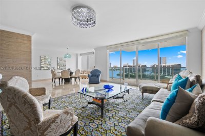 Peninsula I Apt #1705