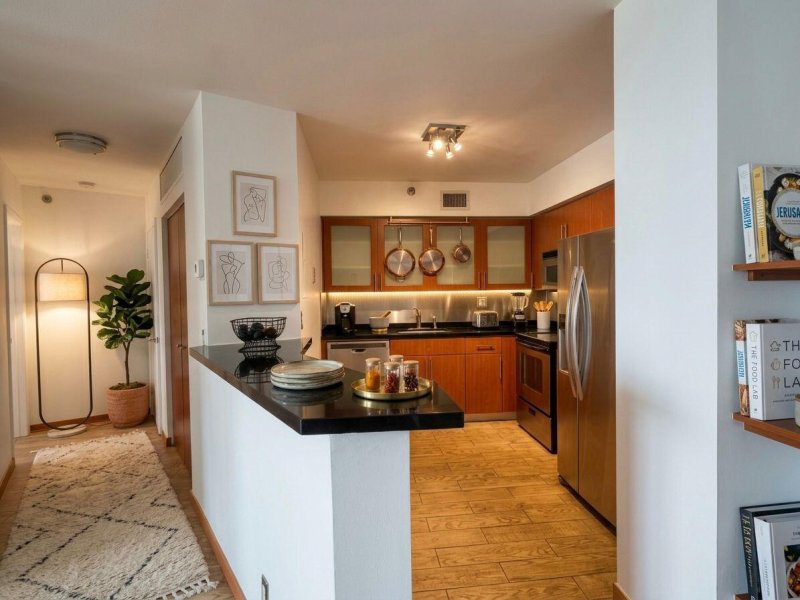 Comprar apartamento en Mystic Pointe 600 1102