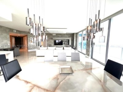 Alquiler de apartamento en Marina Palms Yacht Club 2102