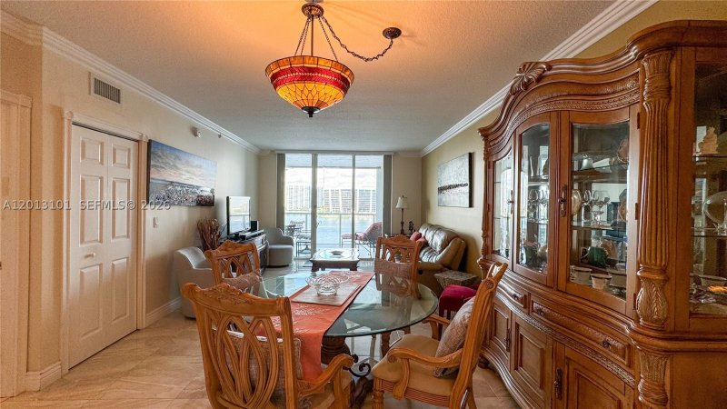 Alquiler de apartamento en Marina Bay Club 1106