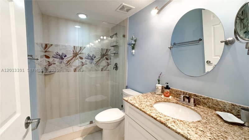 Alquiler de apartamento en Marina Bay Club 1106